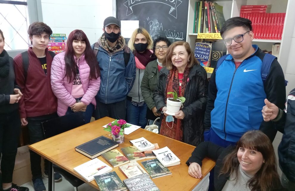María Rosa Lojo visita el Taller Escuela Temag-Fe y Alegría, en San Martín, Provincia de Buenos Aires, 8 de julio de 2022