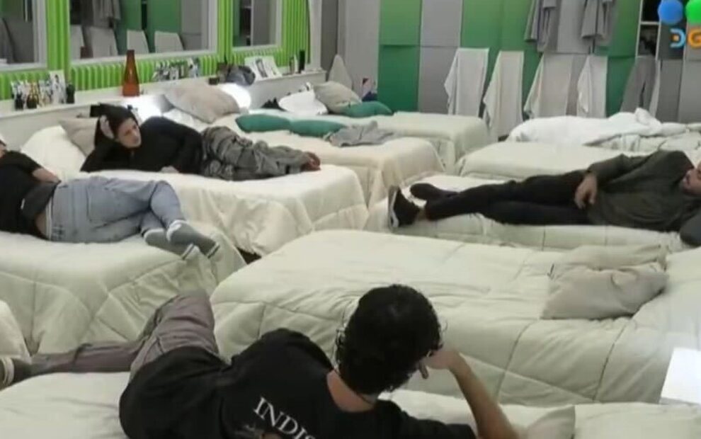 “Gran Hermano: la fama es pura imagen”, por María Rosa Lojo, para “Pasiones Argentinas”, Diario Clarín, 23 de marzo de 2025